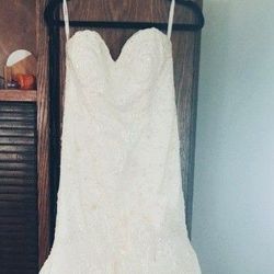 Wedding Dress ( Used) Strapless Fit And Flare