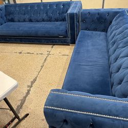 Set of two velvet sofa 