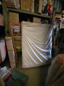 FREE QUEEN MEMORY FOAM MATRESSES
