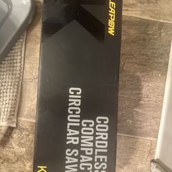 Cordless Compact Circle Saw