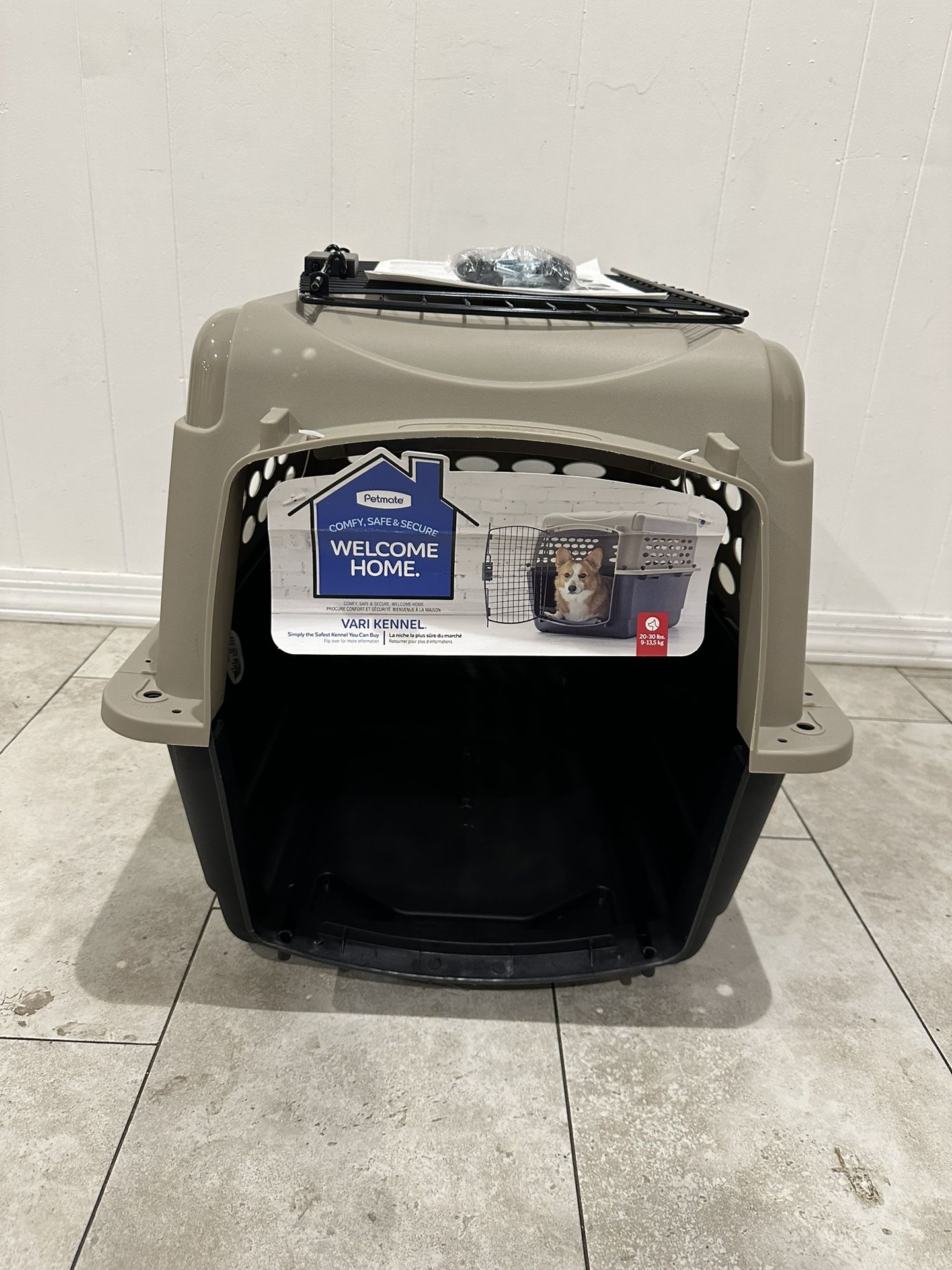 Pet Kennel / Dog Crate