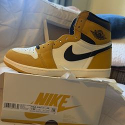AIR JORDAN 1 RETRO HIGH OG 'YELLOW OCHRE' 