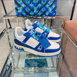 LV trainers [7-10] sizes