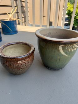 Plant pots