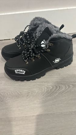 Walking Hiking Boots ( Good For Snowy Weather)