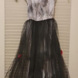 Vampire, Dead Bride, Girls Halloween Costume Size M 8-10
