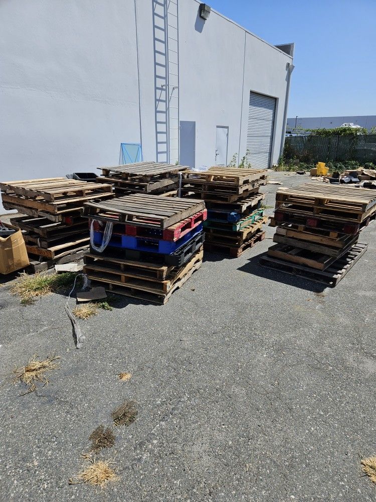 Free Pallets