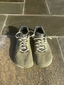 Altra Running Shoes 9.5 Men’s