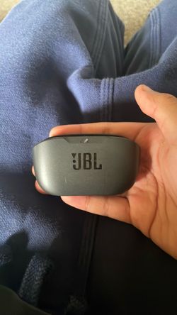 JBL Noise Canceling Earbuds