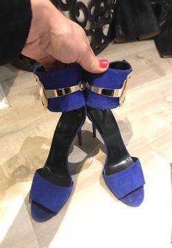 Gucci blue Swede shoes. Size 38.5