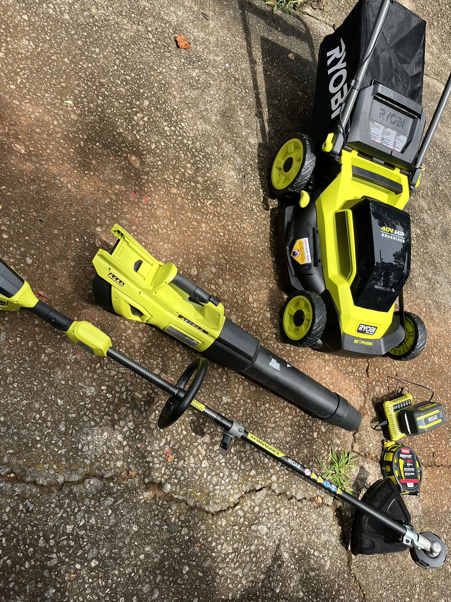 Ryobi 40 volt 20 inch Push Mower String Trimmer Blower Battery Charger Used 260