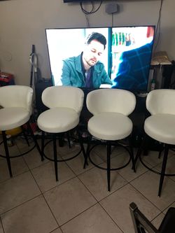 4 bar Stools