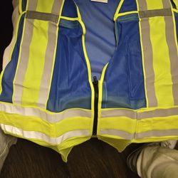 Hi-Visibility Safety Vest ANSI Class 2 (New) MD/XL