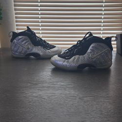 Foamposite Pro  Silver Sz 5Y (Used) 