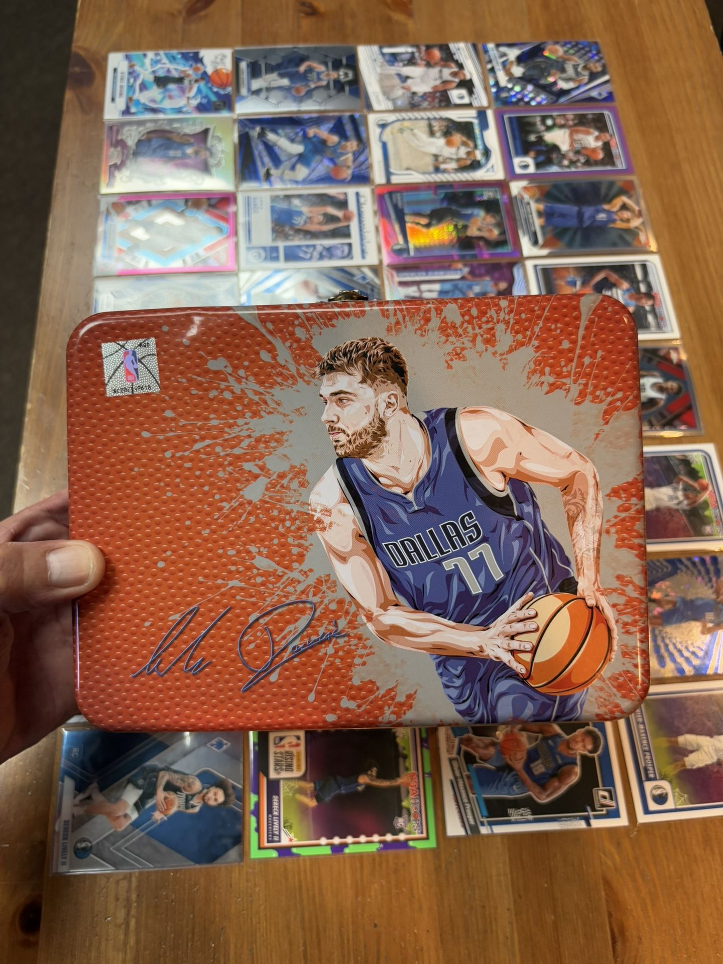 Dallas Mavericks Basketball Card Lot W/Luka Tin