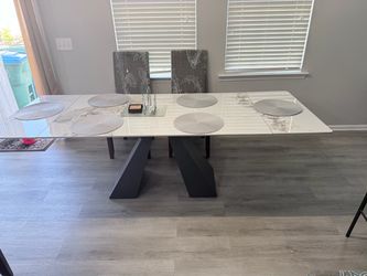 Marble extendable Dinning table