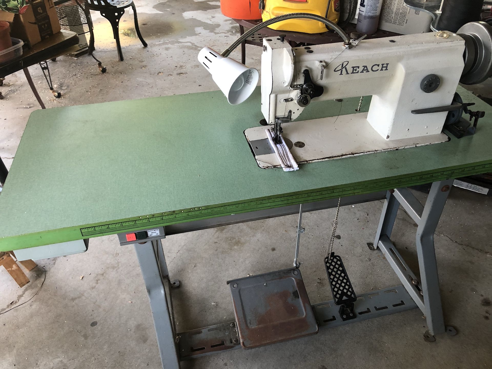 Industrial Upholstery/Leather Sew Machine for Sale in Santa Ana, CA