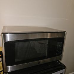 GE Stainless Microwave – Works Perfect – Clean