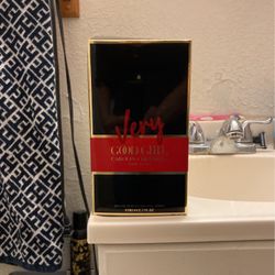 Very Good Girl By Carolina Herrera Women Perfume