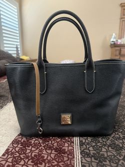 Authentic Dooney And Bourke Purse