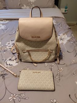 Michael Kors bag and wallet