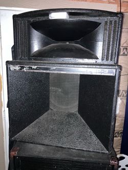 Peavey SP-3 speakers (2)