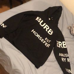 Burberry Hoodie Meduim 