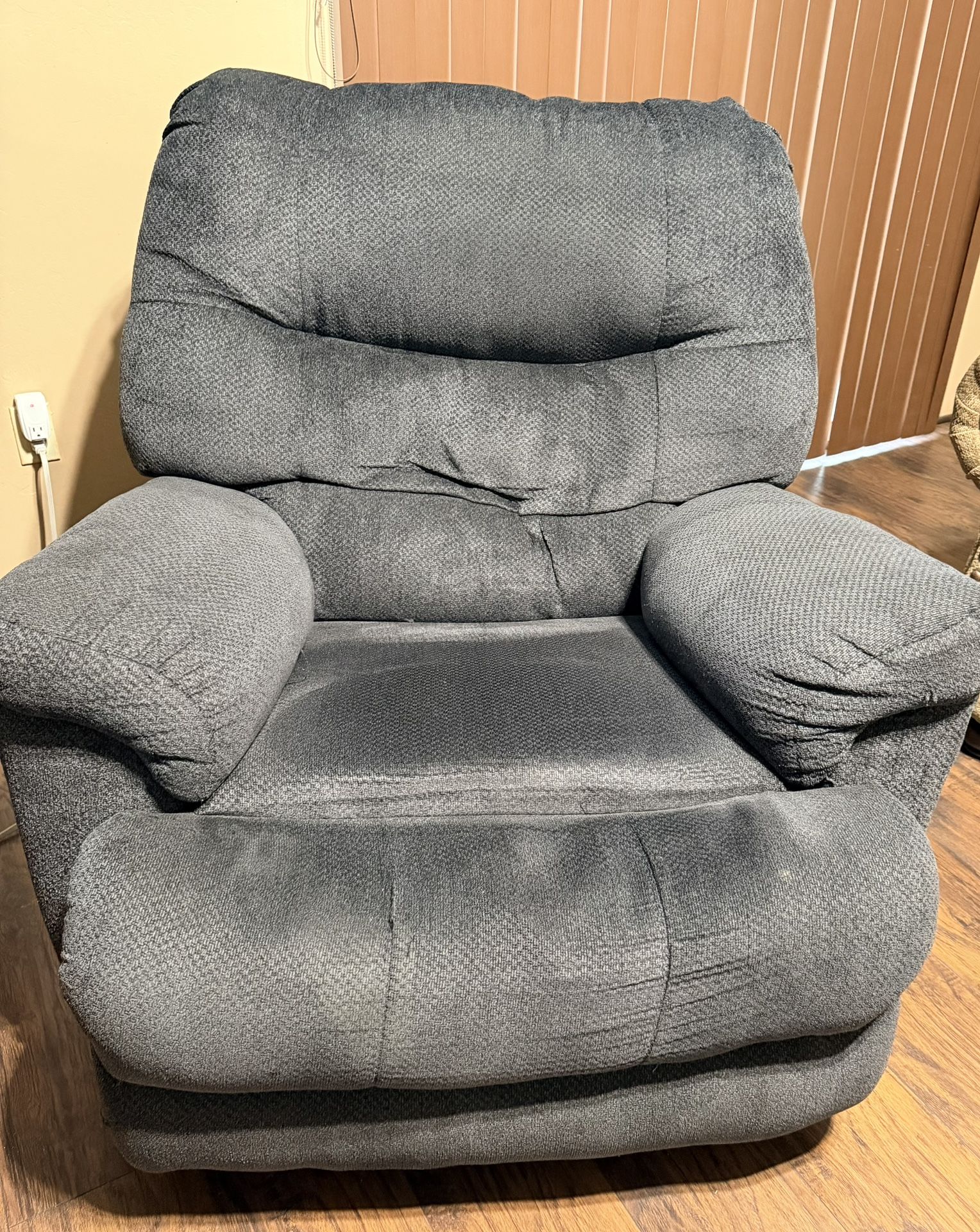 Oversize Rocker Recliner