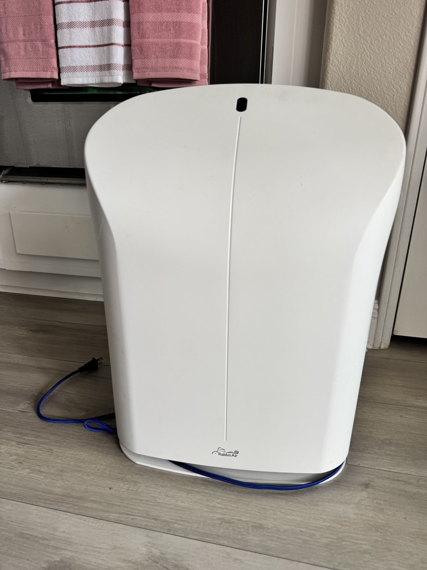 Air Purifier High Quality Rabbit Air - Like New