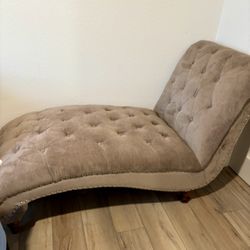 Tufted Chaise Lounge with Nailhead Trim