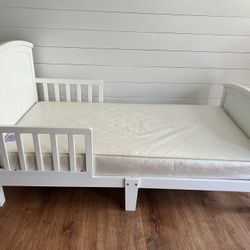 Kids toddler bed