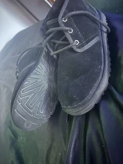 Authentic  UGG brand  Neumel Chukka Boots Shoes Black