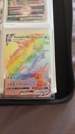 pokémon cards / selling.