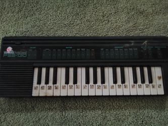Vintage Yamaha Key Board