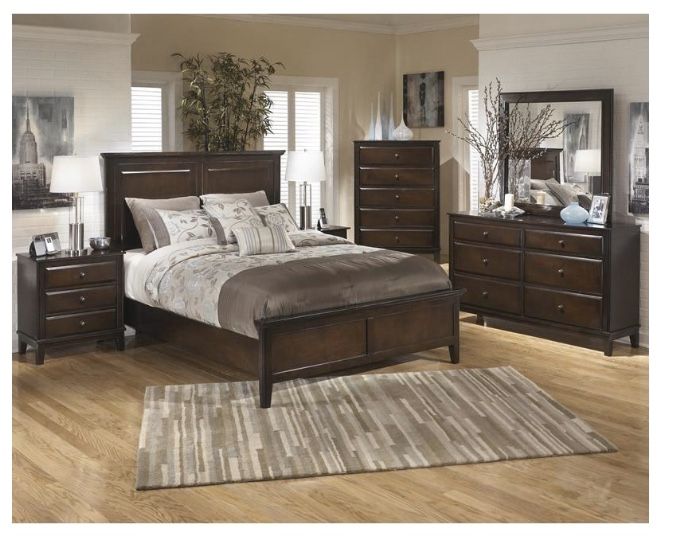 STILL AVAILABLE Bedroom Set Queen (5 pieces)
