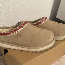 UGG Tasman