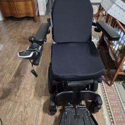 Motorized Electric "Quantum Q6 EDGE 3 Stretto $1,000 Salem VA