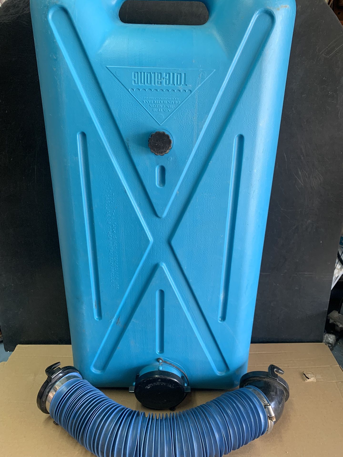 RV Tote-Along Drain Tank