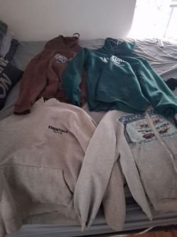 Lot of 4 Hoodies Fear of God Essentials and More