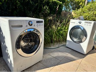 Washer and gas dryer set