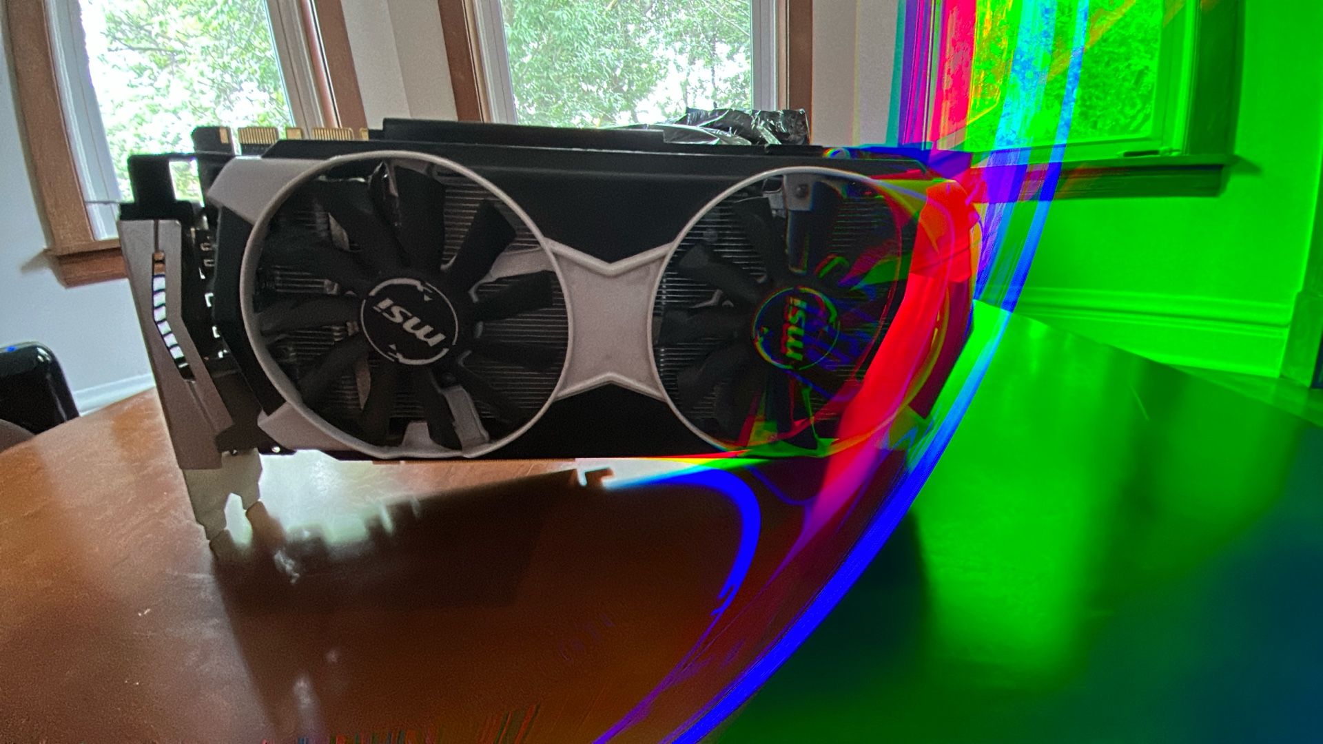 GeForce GTX 980 Ti 6GB OC - Runs flawless, light usage