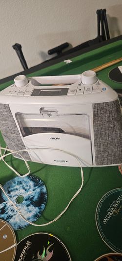 CD & AMFM player & case