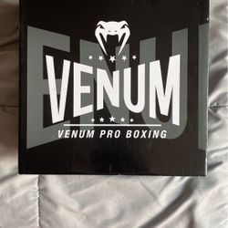 Venum Elite Boxing Shoes Size 4
