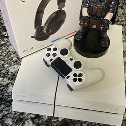 Fridge Turtle Beach Headset Control Holder And PS4 100