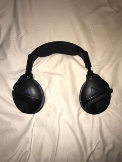 Turtle Beach Stealth 600 Wireless Surround Sound Gaming Headset for PlayStation 4 Pro and PlayStation 4
