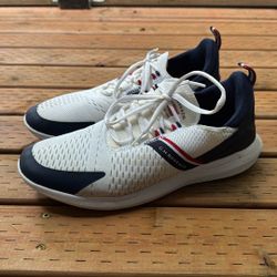 G. H. Bass &CO 10.5