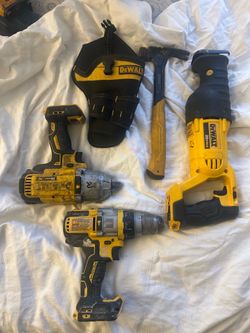 Dewalt Tools Set