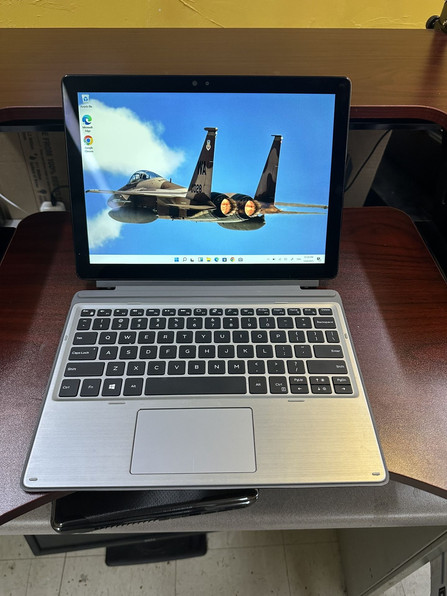 dell latitude 7200 2-in-1 windows 11