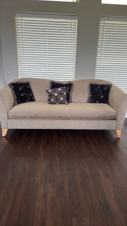 Sofa—Like New!