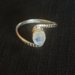 Sterling Silver And Moonstone Ring Size 10